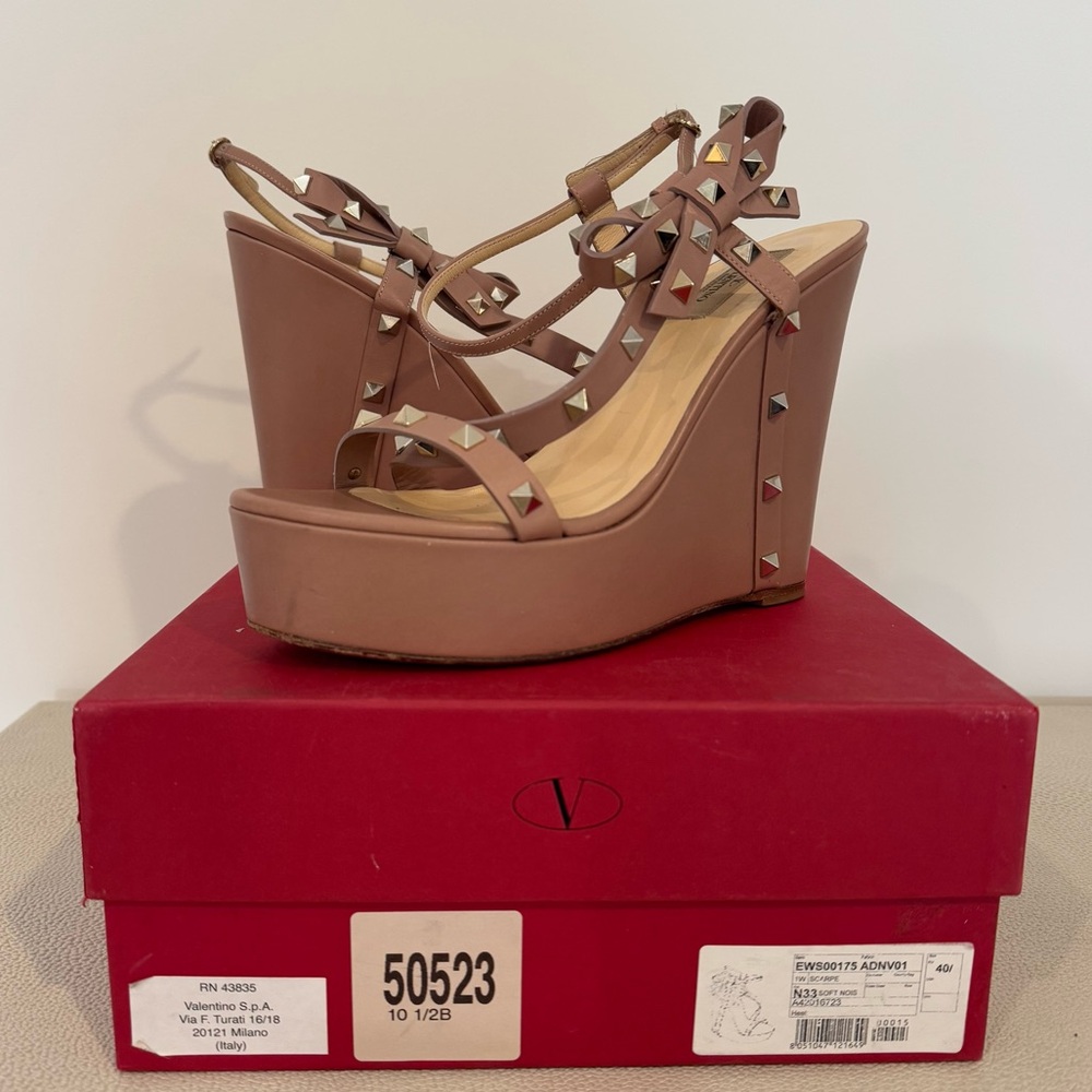 Valentino Rockstud Wedges